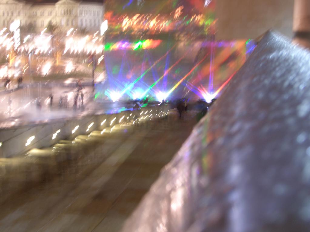 Museo Guggenheim aussen/Langzeit/Beleuchtung/Wasser/Bilbao