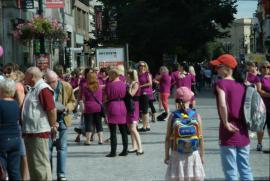 Prague 2013/Participants of the Avon Breast Cancer Rallye/I'm so jealous of the shirts!