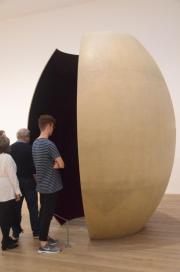 Anash Kapoor/Ishi's Light 2003/Tate Modern