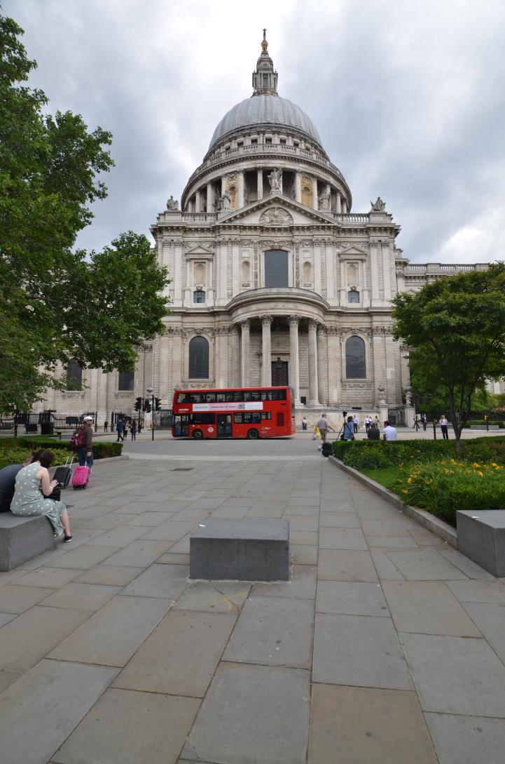 St Paul's Cathedral from right side