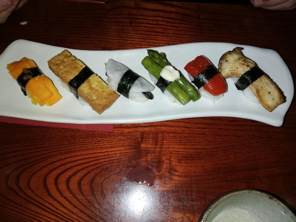 6 types of vegan sushi/Itadaki Zen vegan Japanese Restaurant/