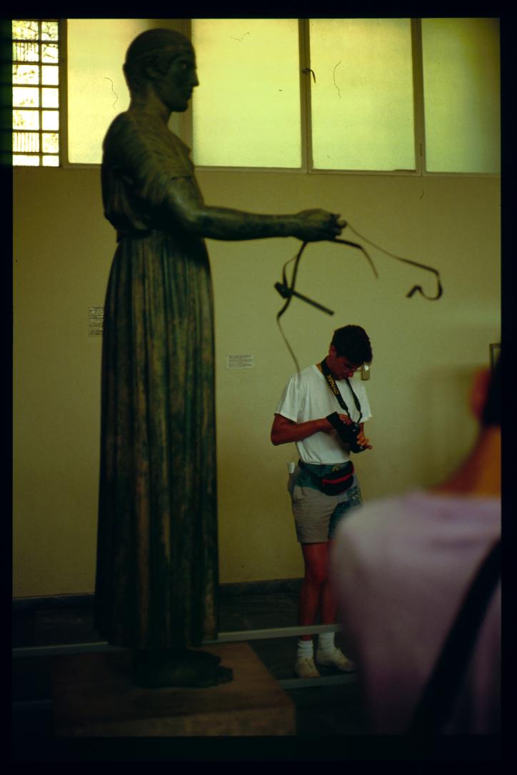 Griechenland 1992/Organisiert ueber Gymnasium Waidhofen.Thaya/Mag. Gut, Mag. Poeppl et al/Wagenlenker/charioteer/Delphi/museum