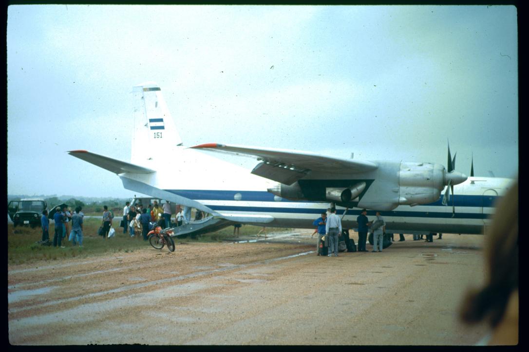 Nicaragua 1992/aterrizaje con danos/bruchlandung