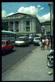 El Salvador 1995/teatro nacional, termino de buses 1