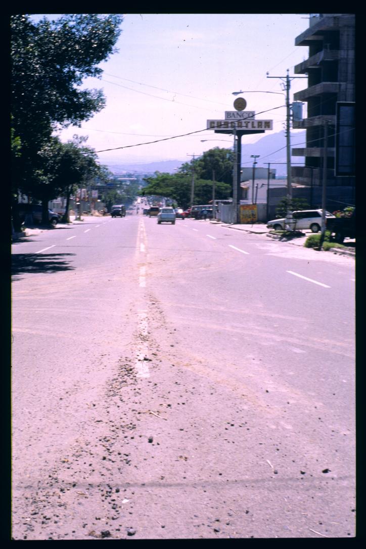 El Salvador 1995/banco cuscatlan