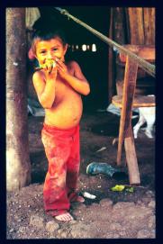 Guatemala 1996/niño con mais